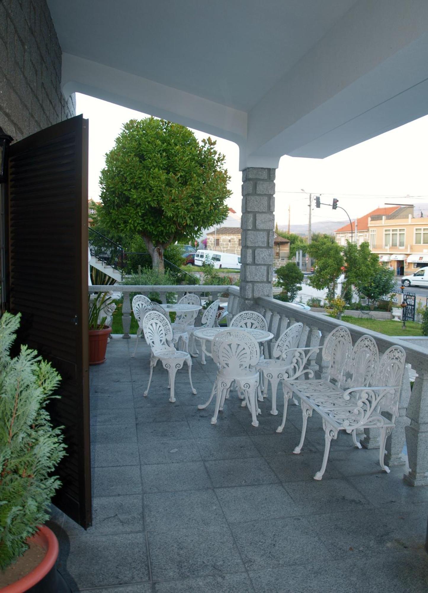 Residencial Sra. Da Lomba Hotel Pinhancos Exterior photo