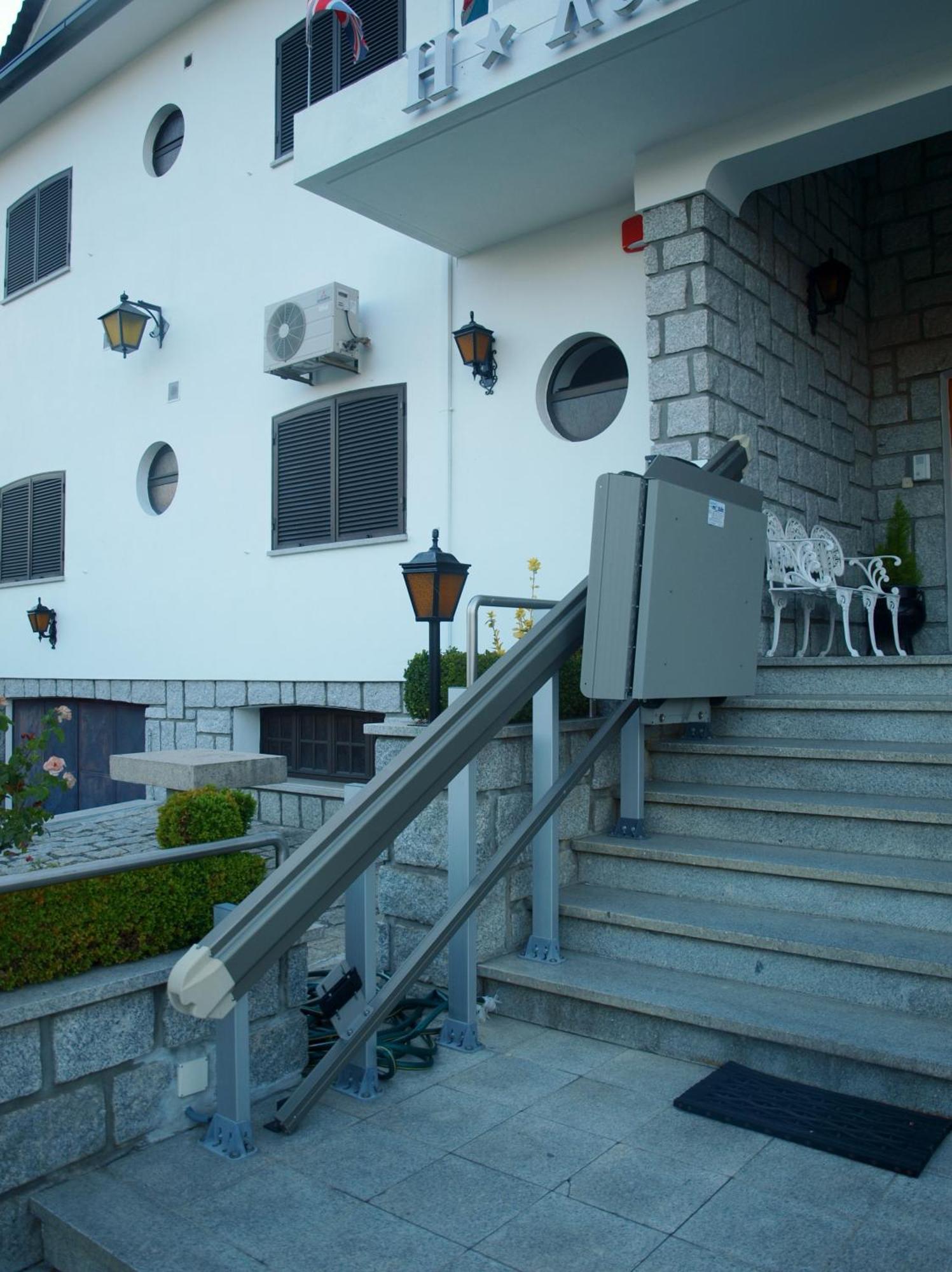 Residencial Sra. Da Lomba Hotel Pinhancos Exterior photo