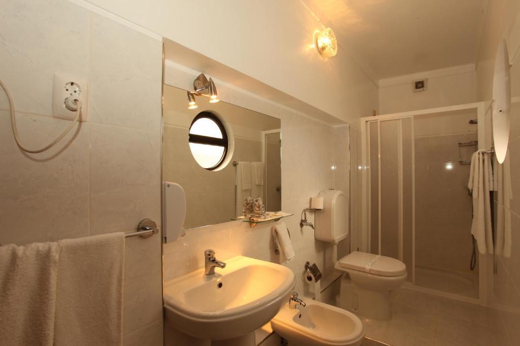 Residencial Sra. Da Lomba Hotel Pinhancos Exterior photo